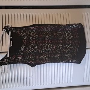 Sz M Reitmans Red/Back/White tank style stretch, summer top